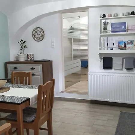 Βίλα Varvoelgy Vendeghaz - Teljes Haz, Kizarolagos Hasznalattal Veszprém